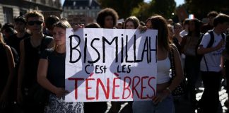 Διασυρμός για τη γαλλική αστυνομία; Η φερόμενη απόπειρα διείσδυσης που έγινε viral