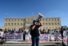 Τα φώτα στα σχολεία