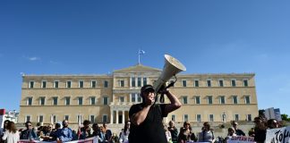 Τα φώτα στα σχολεία