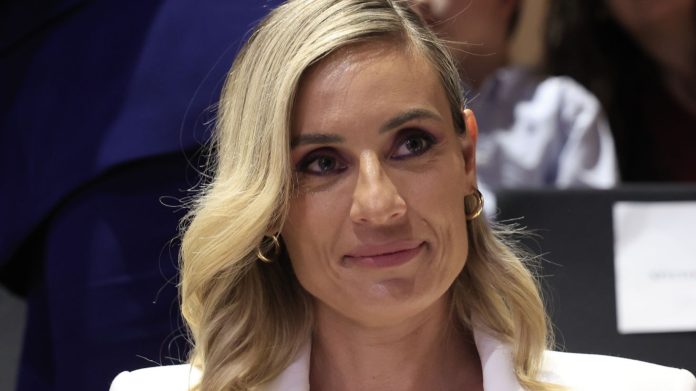 Προκαλεί ξανά η Μελέτη αντί να αναδιπλωθεί και τα βάζει με όσους αντέδρασαν για τους «εκβιαζόμενους εργοδότες»