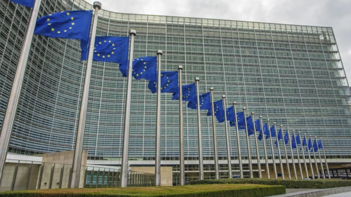 Ευρωπαϊκή Εισαγγελία: Απάτη ΦΠΑ ύψους 114 εκατ. ευρώ με κινητά τηλέφωνα – Πέντε συλλήψεις σε Κύπρο, Γερμανία, Ιταλία, έρευνες και στην Ελλάδα Ευρωπαϊκή Εισαγγελία: Απάτη ΦΠΑ ύψους 114 εκατ. ευρώ με κινητά τηλέφωνα - Πέντε συλλήψεις σε Κύπρο, Γερμανία, Ιταλία…