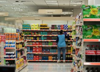 Βατερλώ με την ακρίβεια: Στα ύψη τα τρόφιμα παρά τα κυβερνητικά μέτρα