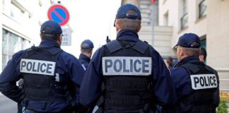 Σάλος στη Γαλλία: Αστυνομικοί φυλάνε το ζαχαροπλαστείο των Μακρόν ενώ η χώρα φλέγεται