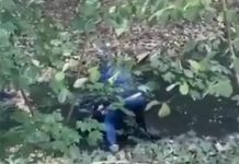 Γαλλία: Σάλος από βίντεο με αστυνομικό να κρατά νεαρό κάτω από το νερό – Ξυλοκοπήθηκε από μαθητές που συμμετείχαν στις…