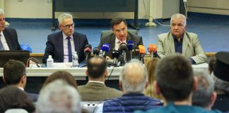 Έκθετος ο Γεωργιάδης στο νοσοκομείο Χανίων: «Φέρνω φάρμακα και σεντόνια από το σπίτι μου»