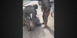 Άνδρας στη Γεωργία προσπάθησε να πουλήσει ουράνιο έναντι 700.000 δολαρίων, βίντεο με την στιγμή της σύλληψης