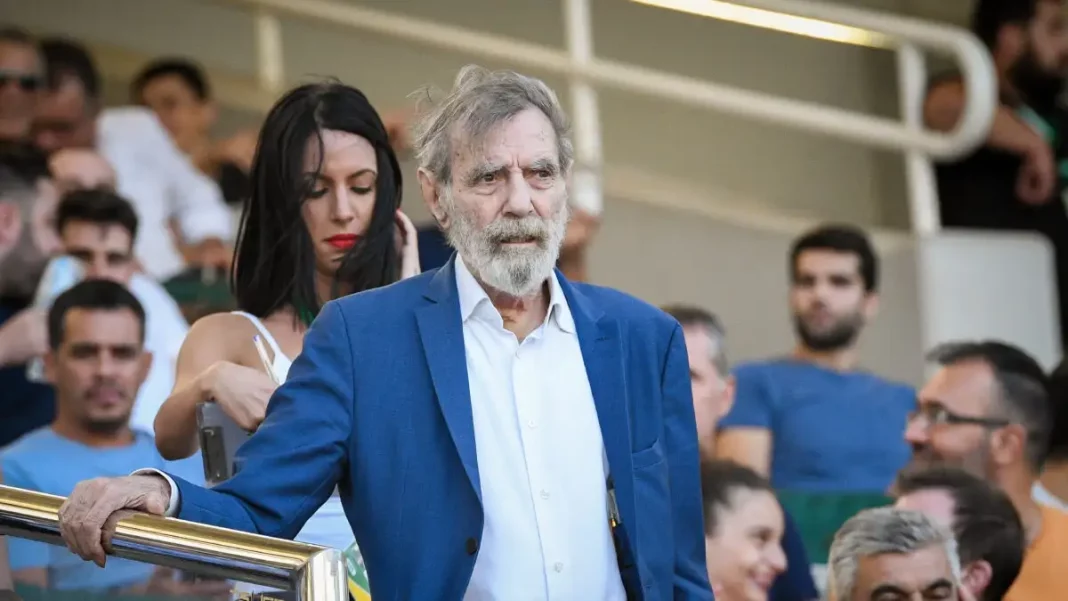 Πέθανε ο Γιώργος Βαρδινογιάννης σε ηλικία 90 ετών