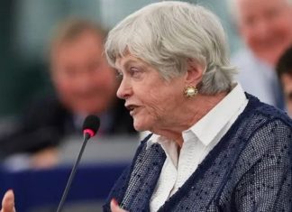 Βρετανία: Για «τρομοκρατία» κατηγορείται ο 28χρονος ύποπτος για τη δολοφονία της πρώην υπουργού Αν Γουίτικαμ