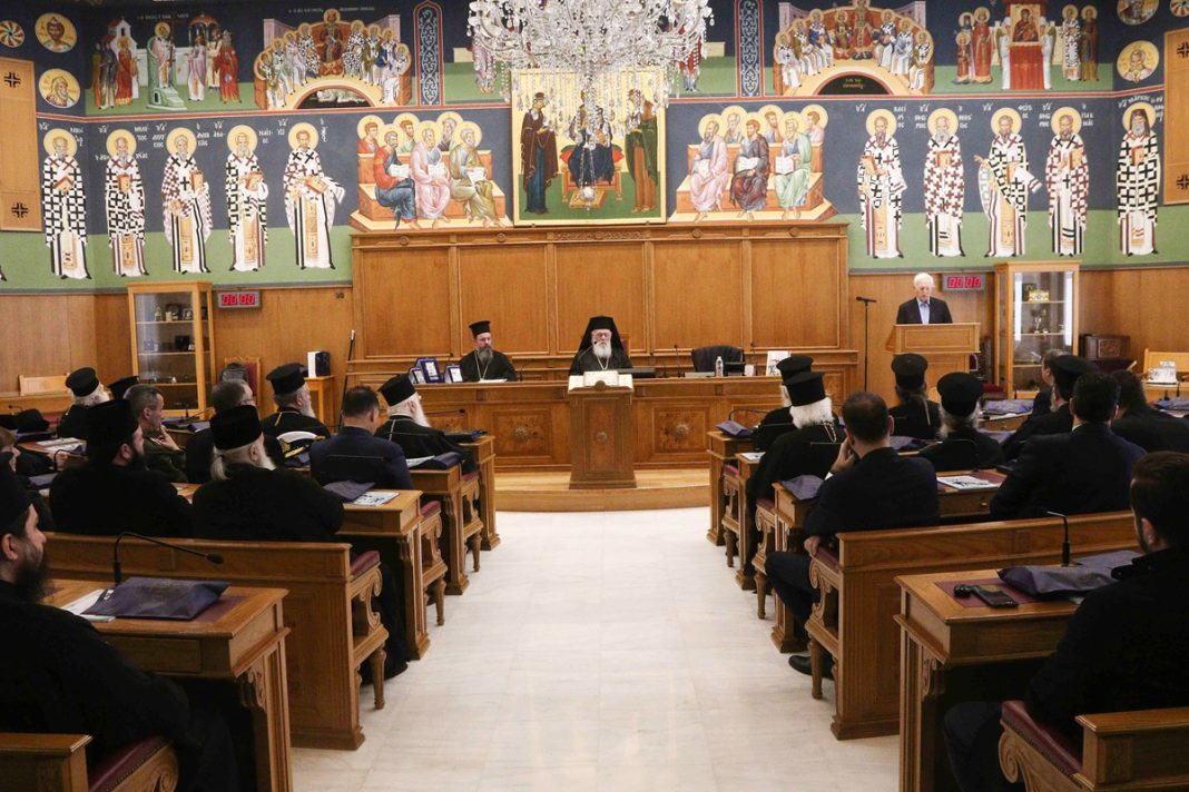 Ιερά Σύνοδος: Οι “δέκα εντολές” προς τους κληρικούς για τη χρήση των social media – Τι απαγορεύει και τι επιτρέπει