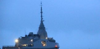 Υψώνεται η ελληνική σημαία στη δεύτερη φρεγάτα Belharra «Νέαρχος», στη Γαλλία ο Νίκος Δένδιας για την τελετή