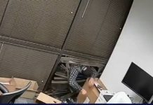 Η στιγμή που διαρρήκτης κλέβει δεκάδες άδεια κουτιά Mac Mini, αλλά ξεχνάει να πάρει τους υπολογιστές Η στιγμή που διαρρήκτης κλέβει δεκάδες άδεια κουτιά Mac Mini, αλλά ξεχνάει να πάρει τους υπολογιστές