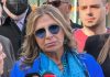 «Ο Σήφης Βαλυράκης δολοφονήθηκε, θα παλέψω κόντρα στη συγκάλυψη» λέει η σύζυγός του για την αθώωση των έξι ψαράδων