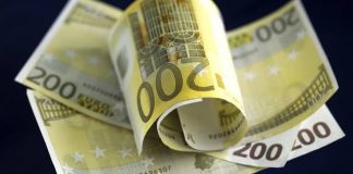 Ο μυθος των πλεονασματων Πώς χάθηκαν 44 δισ. ευρώ από την ελληνική οικονομία σε 3 έτη Ο μυθος των πλεονασματων Πώς χάθηκαν 44 δισ. ευρώ από την ελληνική οικονομία σε 3 έτη