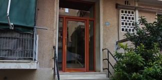 «Μαζεύτηκαν εφτά νεαροί, πέσανε δύο πυροβολισμοί κι άρχισαν να τρέχουν»: Τι λένε οι ένοικοι για τη συμπλοκή στο Παγκράτι
