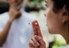 Παγώνει προσωρινά το Βέλγιο την απαγόρευση του καπνίσματος σε εξωτερικούς χώρους