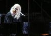 Νίκος Καρβέλας: «Καμία ένταση με τους ελεγκτές της ΑΑΔΕ» έξω από το σπίτι του – Διαψεύδει το περιβάλλον του