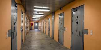 Βόλος: 47χρονος κατηγορείται ότι έβαλε φωτιά στα κρατητήρια