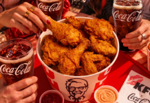 Τέλος η Pepsi για τα KFC: Θα πουλάνε πλέον μόνο Coca Cola με στόχο να κερδίσουν ξανά την αμερικανική αγορά