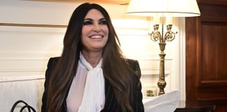 Nέα πυρά Hurriyet για Γκίλφοϊλ: Παραιτήθηκε «η βασίλισσα των σκανδάλων»