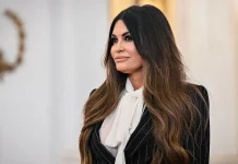 Associated Press: Τραμπ και Ρούμπιο εξετάζουν την αποπομπή της Κίμπερλι Γκιλφόιλ από την πρεσβεία των ΗΠΑ στην Αθήνα Associated Press: Τραμπ και Ρούμπιο εξετάζουν την αποπομπή της Κίμπερλι Γκιλφόιλ από την πρεσβεία των ΗΠΑ στην Αθήνα