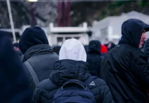 Βύρωνας: Ξεσκεπάστηκε οργάνωση διακίνησης παράνομων μεταναστών – Περνούσαν πεζή από την Αλβανία στην Ελλάδα Βύρωνας: Ξεσκεπάστηκε οργάνωση διακίνησης παράνομων μεταναστών – Περνούσαν πεζή από την Αλβανία στην Ελλάδα