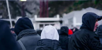 Βύρωνας: Ξεσκεπάστηκε οργάνωση διακίνησης παράνομων μεταναστών – Περνούσαν πεζή από την Αλβανία στην Ελλάδα Βύρωνας: Ξεσκεπάστηκε οργάνωση διακίνησης παράνομων μεταναστών – Περνούσαν πεζή από την Αλβανία στην Ελλάδα