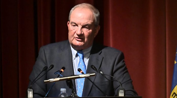 Κώστας Καραμανλής: Τομή