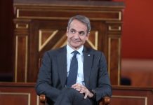 Αξιοποιώντας… τα μπάχαλα των άλλων – Η κυβέρνηση επενδύει στα συντηρητικά αντανακλαστικά
