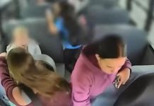 ΗΠΑ: Οδηγός λιποθύμησε στο τιμόνι σχολικού λεωφορείου – Μαθήτρια ανέλαβε δράση και απέτρεψε τα χειρότερα (VIDEO)