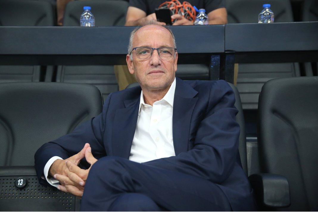 Basketgate: Απολογούνται Λιόλιος και Μαυραγάνης – Παραιτήθηκε ο πρόεδρος της ΕΟΚ – “Αποσύρομαι για να λειτουργήσει το…