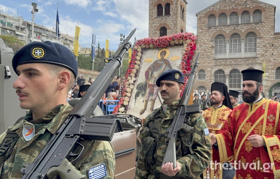 Θεσσαλονίκη: Κατάνυξη και χιλιάδες κόσμου στη Λιτανεία για τον Άγιο Δημήτριο – (VIDEO-ΦΩΤΟ)