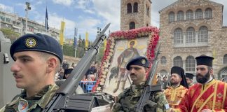 Θεσσαλονίκη: Κατάνυξη και χιλιάδες κόσμου στη Λιτανεία για τον Άγιο Δημήτριο – (VIDEO-ΦΩΤΟ)