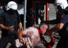 Σοβαρά επεισόδια στην Αλβανία σε φοιτητικές διαδηλώσεις, πέταξαν πέτρες και τούβλα στο υπουργείο Παιδείας, βίντεο
