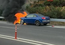 Τρόμος για οικογένεια στην Κρήτη, το αυτοκίνητό τους τυλίχτηκε στις φλόγες στον ΒΟΑΚ, δείτε βίντεο