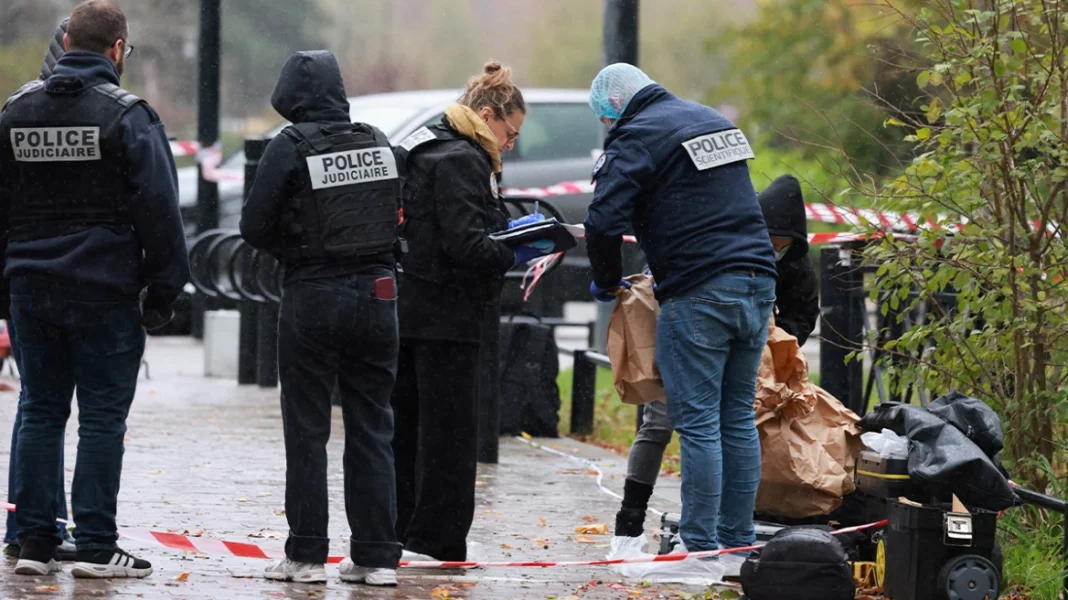 Ο δράστης της δολοφονικής επίθεσης στην Τραπ με έναν νεκρό ενδέχεται να είναι σχιζοφρενής, λένε γαλλικά μέσα