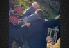 Διαδηλωτές στο Κόσοβο άρπαξαν βουλευτή και τον πέταξαν πάνω από τα κιγκλιδώματα για να επιστρέψει στη Βουλή, δείτε…