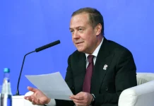 Νέα πυρά Μεντβέντεφ κατά Μερτς: «Κανείς δεν θα πάει ούτε στην κηδεία του»