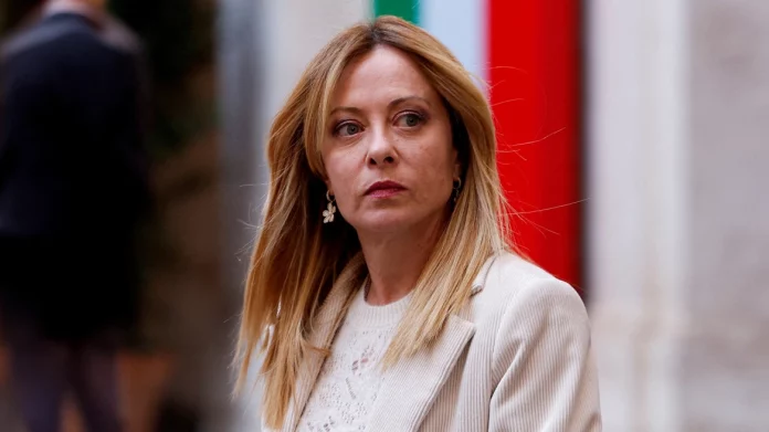 Οι γονείς θα πληρώνουν τις καταστροφές ανήλικων στην Ιταλία: Η διαδήλωση είναι δικαίωμα, η καταστροφή των πόλεών μας όχι, λέει η Μελόνι Οι γονείς θα πληρώνουν τις καταστροφές ανήλικων στην Ιταλία: Η διαδήλωση είναι δικαίωμα, η καταστροφή των πόλεών μας…