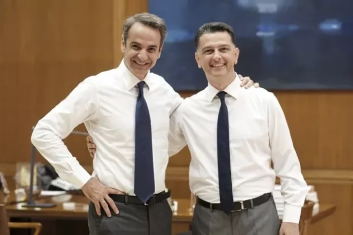 «Από πού αμείβεται ο “εθελοντής” διευθυντής του γραφείου Μητσοτάκη στη Βουλή;» – Απαντήσεις ζητά η ΕΛΑΣ για το ρόλο του Μιχάλη Μπεκίρη «Από πού αμείβεται ο "εθελοντής" διευθυντής του γραφείου Μητσοτάκη στη Βουλή;» – Απαντήσεις ζητά η ΕΛΑΣ για το ρόλο…