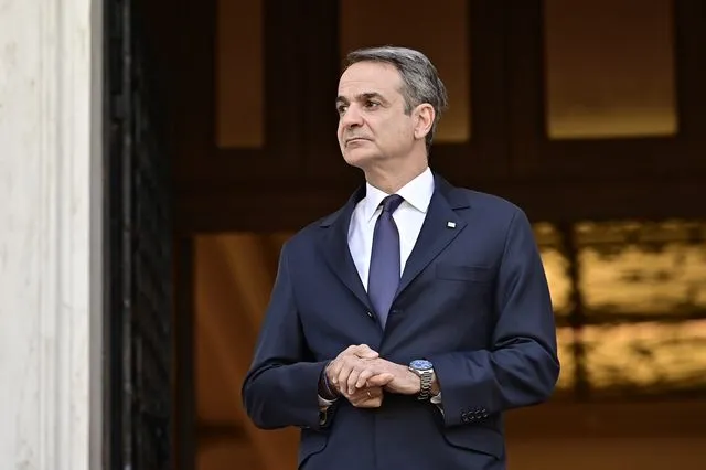 mitsotakis-22-640x426 Το 25% απειλεί τον Μητσοτάκη, οι άλλοι τρώνε τις σάρκες τους…