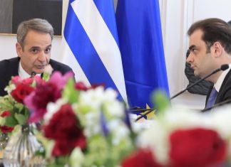 Ψάχνει… ώθηση μέσω της καθημερινότητας μετά την ψυχρολουσία από Βρυξέλλες και… γκάλοπ