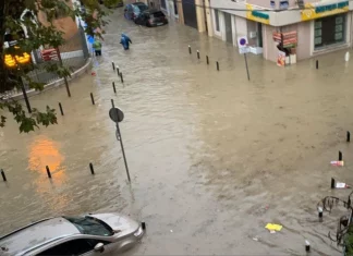 Φονικές πλημμύρες στη νότια Γαλλία: Τρεις νεκροί, χιλιάδες σπίτια χωρίς ρεύμα και εκτεταμένες καταστροφές-(VIDEO) Φονικές πλημμύρες στη νότια Γαλλία: Τρεις νεκροί, χιλιάδες σπίτια χωρίς ρεύμα και εκτεταμένες καταστροφές-(VIDEO)