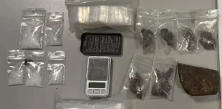 Δύο συλλήψεις για διακίνηση ναρκωτικών σε Ομόνοια και Μεταξουργείο, χρησιμοποιούσαν εγκαταλελειμμένο κτίριο ως «καβάτζα»