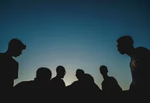 Νέοι στην Ελλάδα: Τα νούμερα της ντροπής – Πόσο πιο φτωχοί είναι από την υπόλοιπη Ευρώπη;