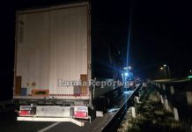 Νταλίκα γεμάτη ζάχαρη εξετράπη στην Αθηνών-Λαμίας – Σκορπίστηκε το φορτίο στον δρόμο