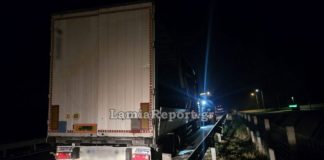 Νταλίκα γεμάτη ζάχαρη εξετράπη στην Αθηνών-Λαμίας – Σκορπίστηκε το φορτίο στον δρόμο