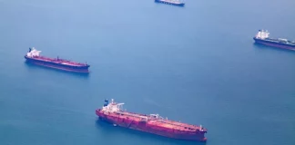 Τρία τάνκερ με ρωσικό ντίζελ κατευθύνονται προς τη Βόρεια Αμερική μετά τη συμφωνία Τραμπ και Πούτιν