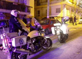 Θεσσαλονίκη: Ερωτική συνεύρεση κατέληξε σε αιματηρό καβγά – Τρανς άτομο χτύπησε 24χρονο με τούβλο