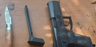 Αθήνα: Συνελήφθησαν δύο 23χρονοι με πιστόλι-ρέπλικα και σουγιά