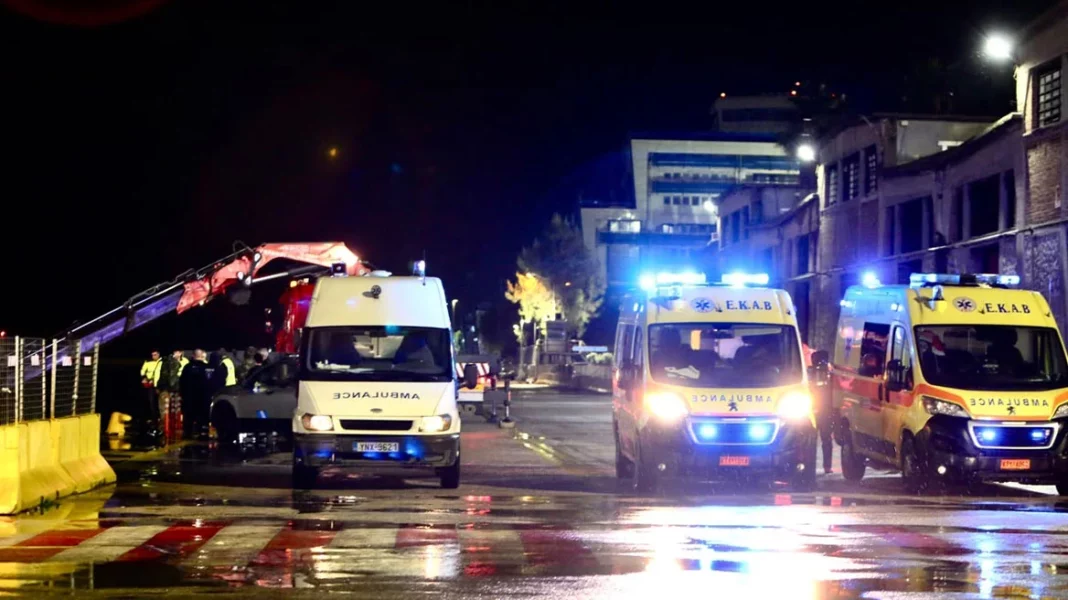 Τραγωδία με τρεις νεκρούς στο λιμάνι του Πειραιά: Αυτοκίνητο έπεσε στη θάλασσα στην πύλη Ε2-(VIDEO-ΦΩΤΟ)